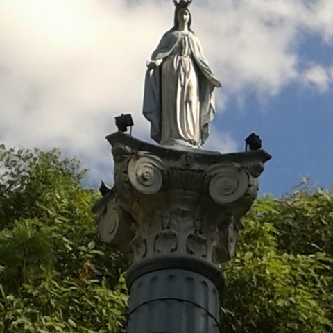 A Padroeira de Arroio Grande: Nossa Sra da Graça (centro da Praça Maneca Maciel).