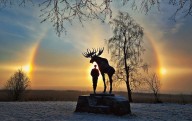 Halo sobre Sotkamo, Kainuu, Finlândia