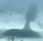 Estranha formação de nuvens em Wisconsin (EUA) deixa os meteorologistas confusos